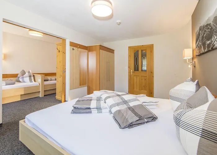 齐格林德公寓 *