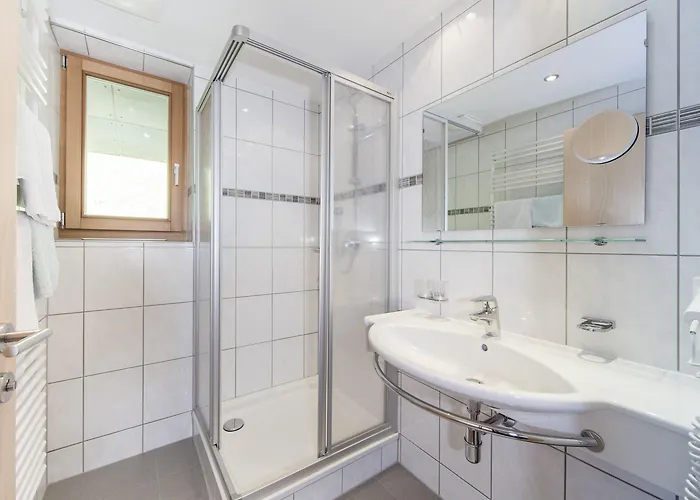 齐格林德公寓 *