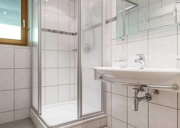 齐格林德公寓 *